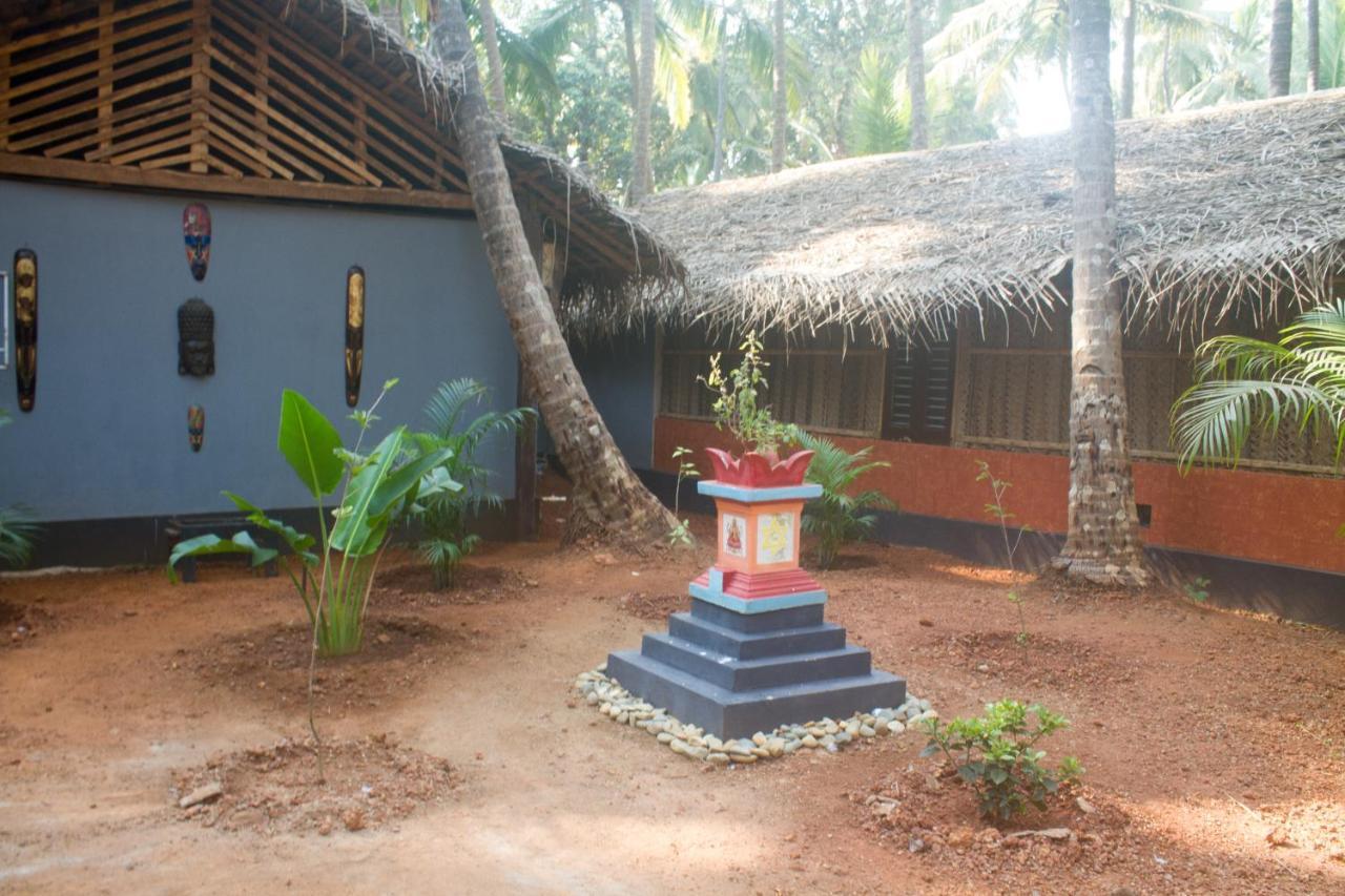 Palm Trees Ayurvedic Heritage Patnem Beach Esterno foto